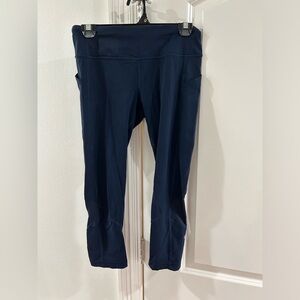 Lululemon leggings EUC size 6